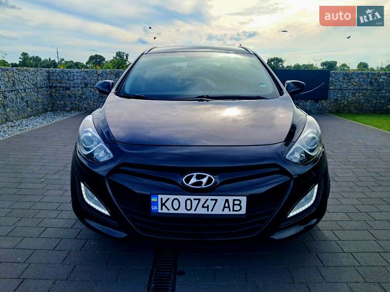 Універсал Hyundai i30 2014 в Мукачевому