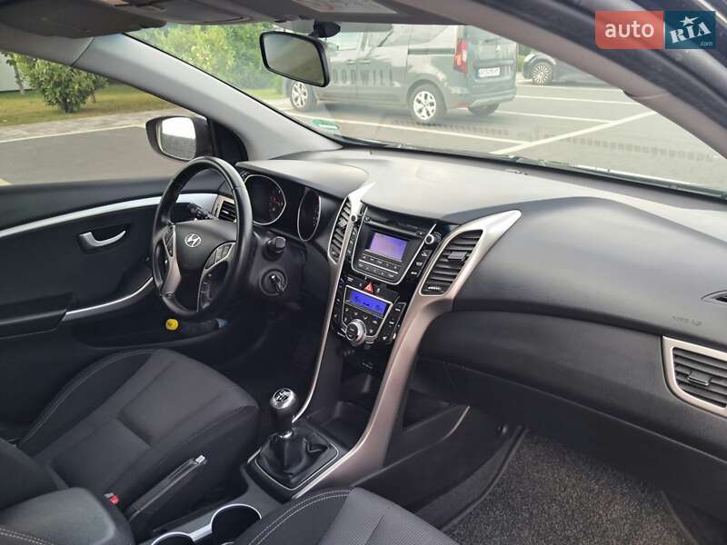 Універсал Hyundai i30 2014 в Мукачевому