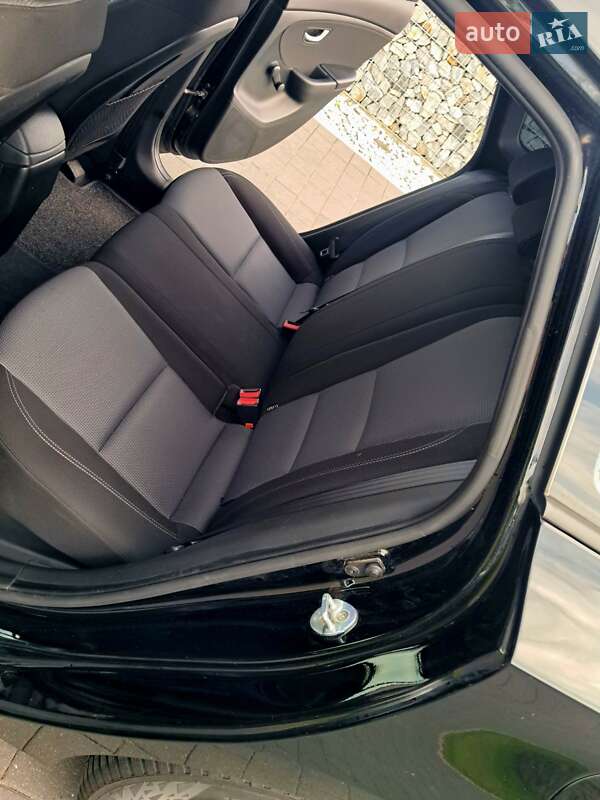 Універсал Hyundai i30 2014 в Мукачевому