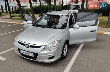 Універсал Hyundai i30 2008 в Києві