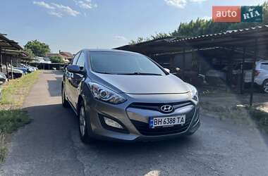 Хэтчбек Hyundai i30 2013 в Одессе