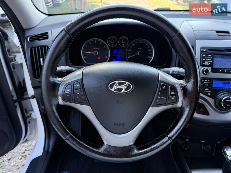 Универсал Hyundai i30 2008 в Луцке