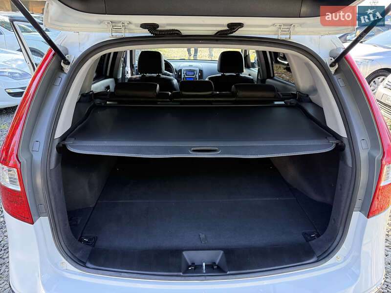 Универсал Hyundai i30 2008 в Луцке