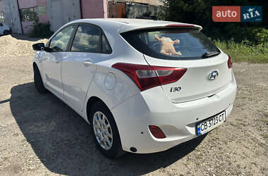Хэтчбек Hyundai i30 2013 в 