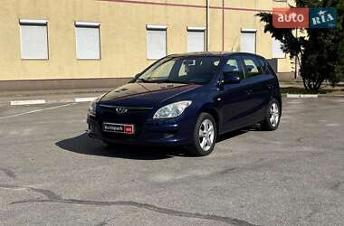 Хэтчбек Hyundai i30 2008 в Запорожье