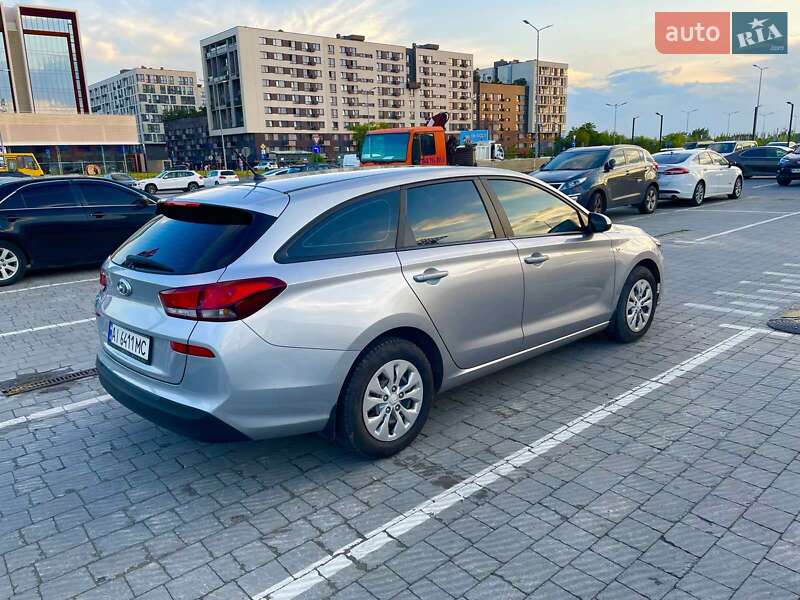 Универсал Hyundai i30 2021 в Львове