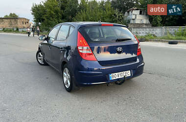 Хэтчбек Hyundai i30 2007 в 