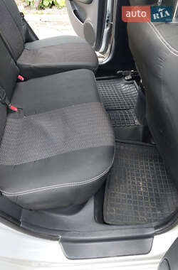 Хэтчбек Hyundai i30 2011 в 