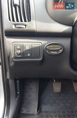 Хэтчбек Hyundai i30 2011 в 