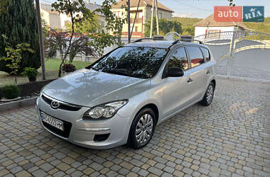 Универсал Hyundai i30 2009 в Мукачево