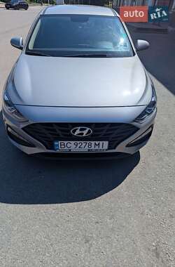 Hyundai i30 2021