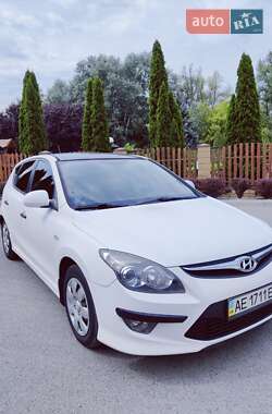 Хэтчбек Hyundai i30 2010 в Днепре