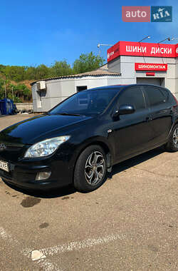 Хэтчбек Hyundai i30 2008 в Запорожье
