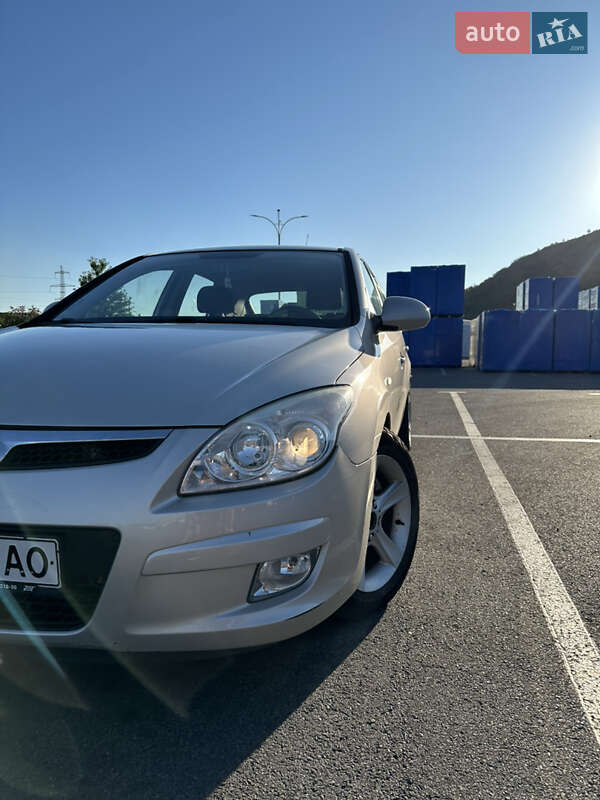 Хэтчбек Hyundai i30 2008 в Мукачево фото 2 Хэтчбек Hyundai i30 2008 в Мукачево