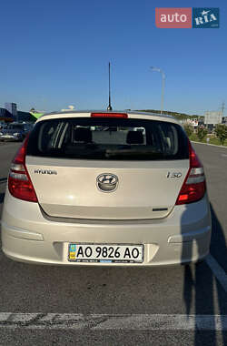 Хэтчбек Hyundai i30 2008 в 