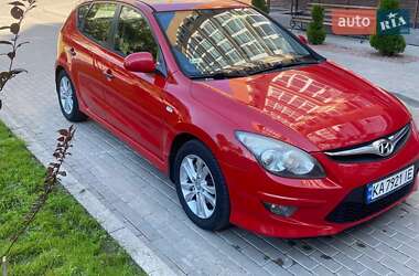 Хетчбек Hyundai i30 2010 в Житомирі