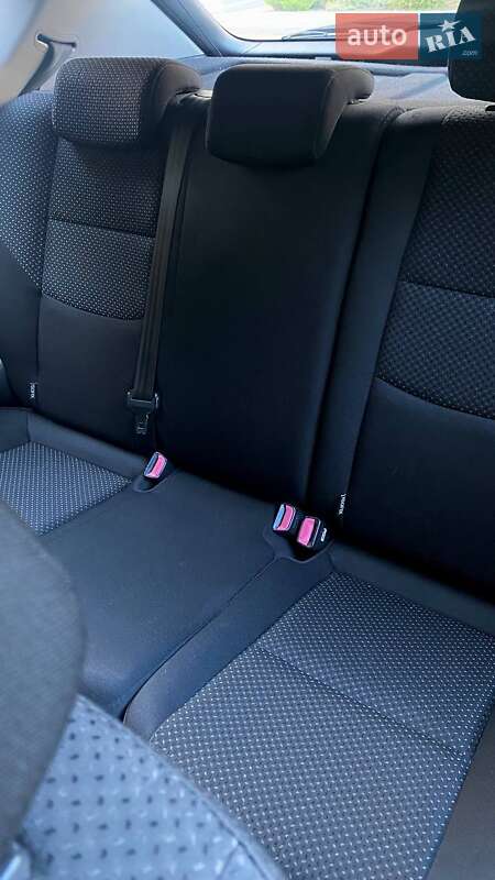 Хэтчбек Hyundai i30 2010 в Житомире