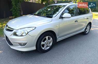 Універсал Hyundai i30 2011 в Бучі
