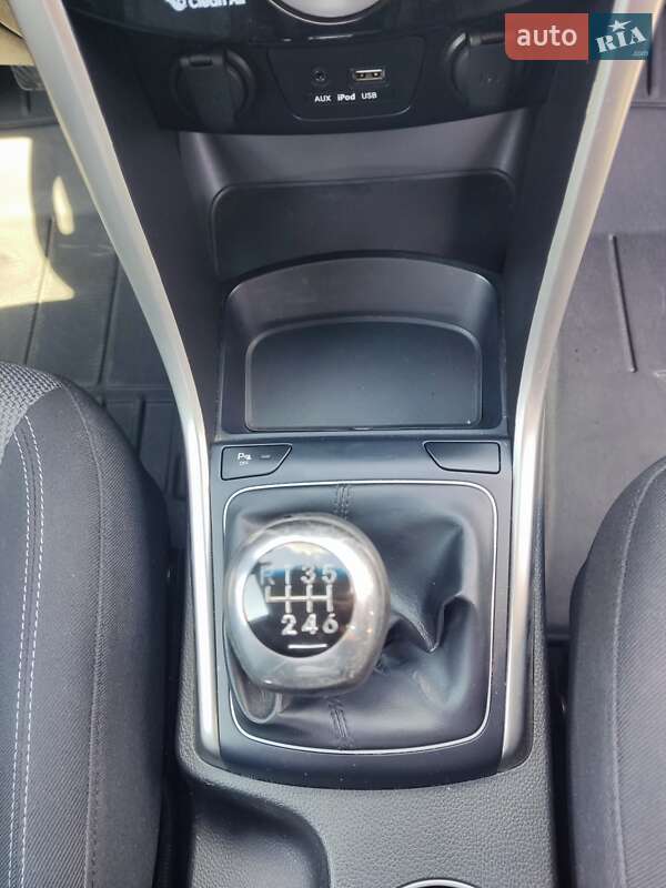 Хетчбек Hyundai i30 2015 в Хмельницькому