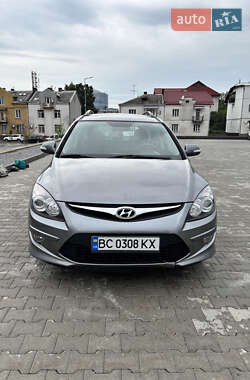 Универсал Hyundai i30 2011 в Львове