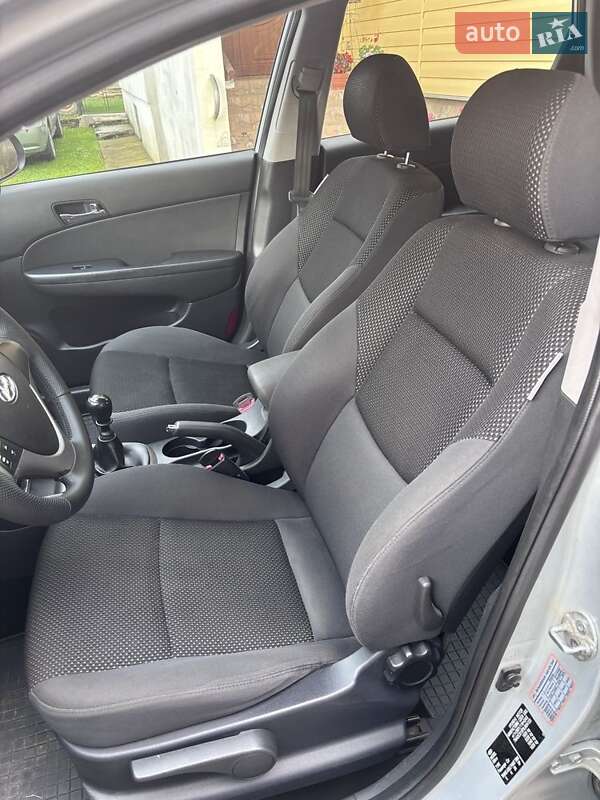 Универсал Hyundai i30 2009 в Виннице