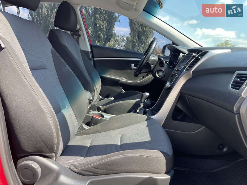 Хэтчбек Hyundai i30 2013 в Киеве фото 11 Хэтчбек Hyundai i30 2013 в Киеве