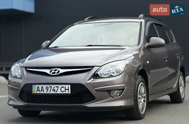 Универсал Hyundai i30 2011 в Киеве