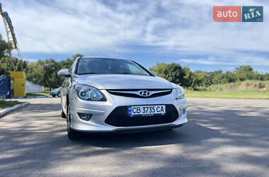 Хэтчбек Hyundai i30 2011 в Киеве