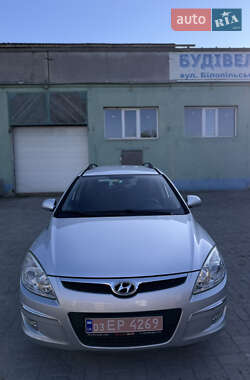Универсал Hyundai i30 2009 в 
