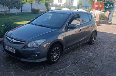 Hyundai i30 2011