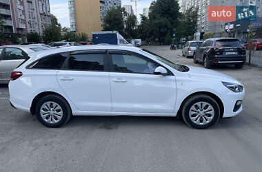 Универсал Hyundai i30 2020 в Киеве