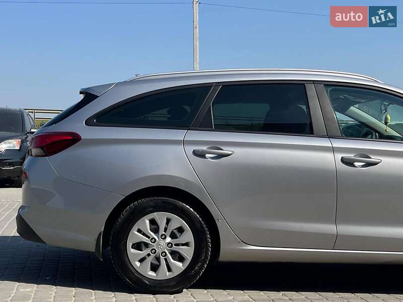 Универсал Hyundai i30 2022 в Львове