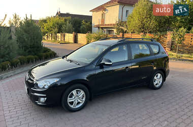 Универсал Hyundai i30 2009 в Черновцах