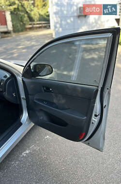 Хэтчбек Hyundai i30 2011 в 