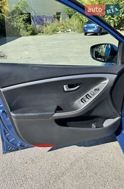 Хэтчбек Hyundai i30 2016 в 