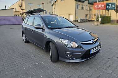 Универсал Hyundai i30 2010 в 