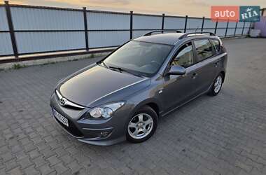 Универсал Hyundai i30 2010 в 