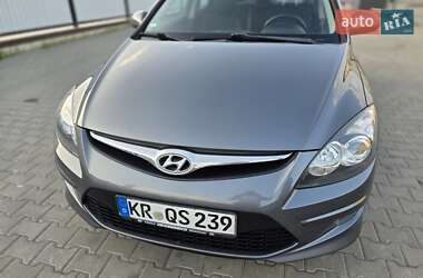 Универсал Hyundai i30 2010 в 