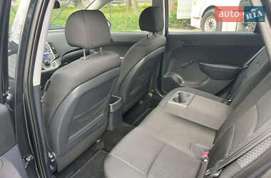 Универсал Hyundai i30 2009 в 
