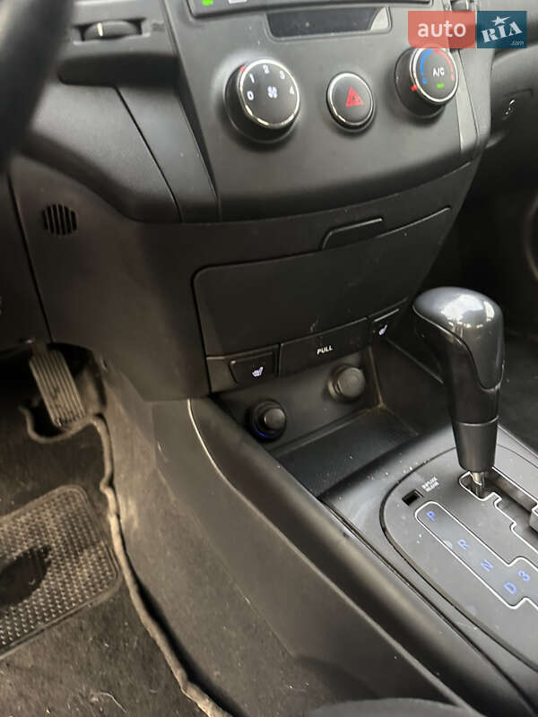 Хэтчбек Hyundai i30 2008 в Киеве