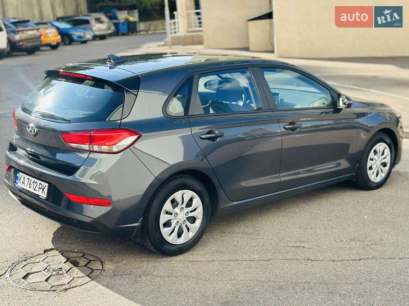 Хэтчбек Hyundai i30 2021 в Киеве