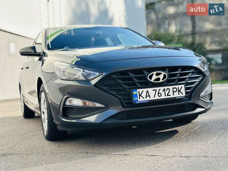 Хэтчбек Hyundai i30 2021 в Киеве