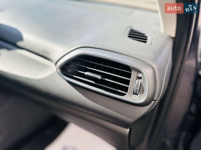 Хэтчбек Hyundai i30 2021 в Киеве