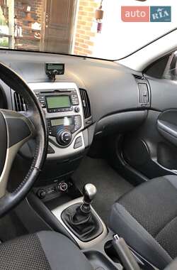 Універсал Hyundai i30 2009 в 