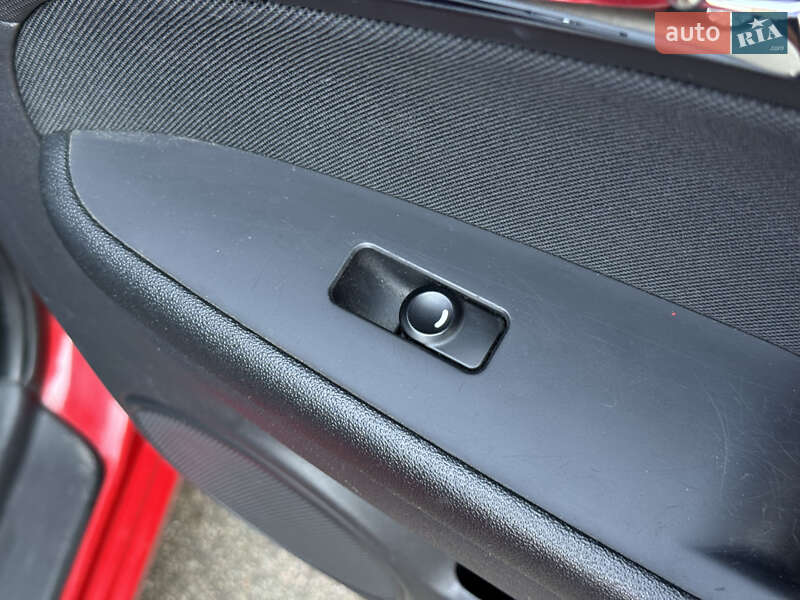 Хэтчбек Hyundai i30 2009 в Киеве фото 23 Хэтчбек Hyundai i30 2009 в Киеве