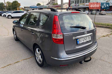 Универсал Hyundai i30 2010 в 