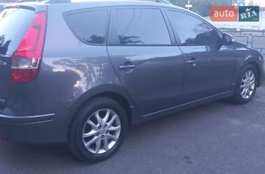 Универсал Hyundai i30 2010 в 