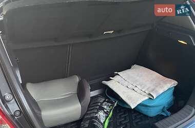 Хэтчбек Hyundai i30 2011 в 