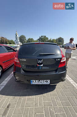 Хэтчбек Hyundai i30 2010 в 