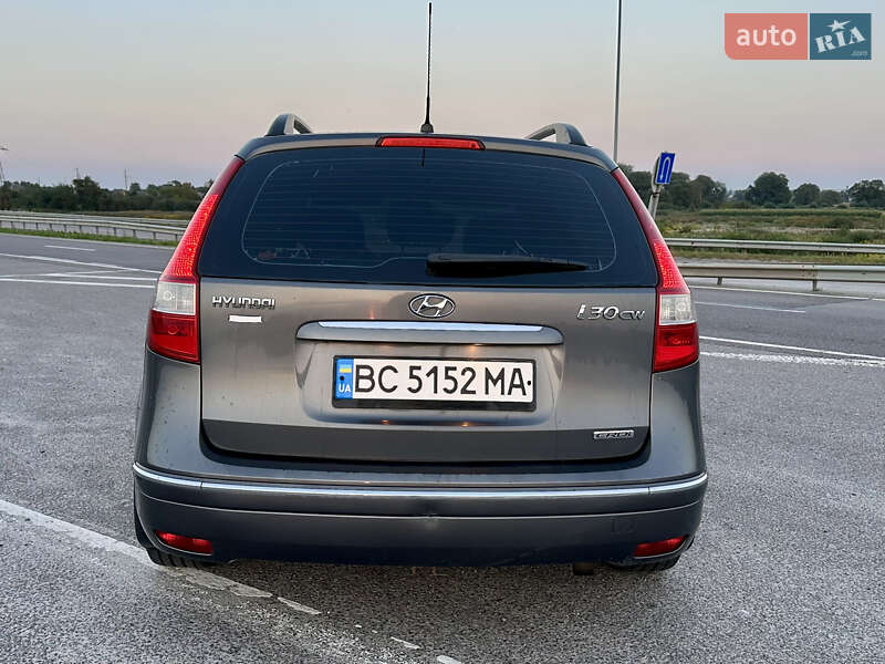 Универсал Hyundai i30 2008 в Радивилове